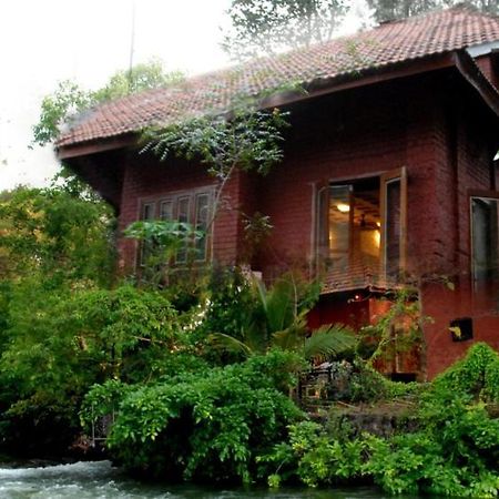 The Rippling Edge - River Front Property Karjat Eksteriør billede