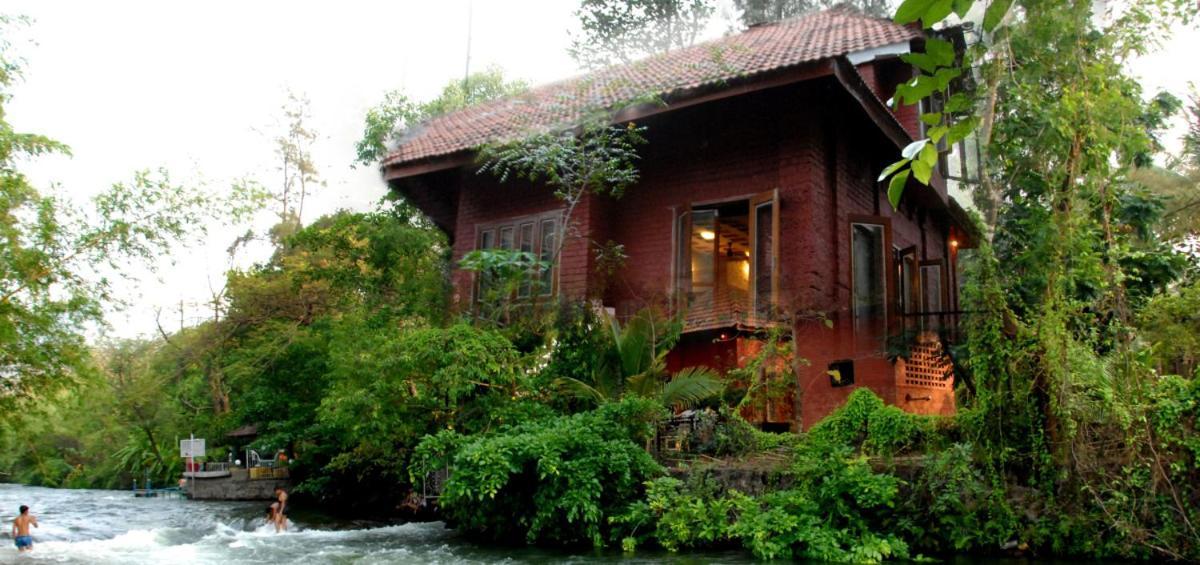 The Rippling Edge - River Front Property Karjat Eksteriør billede