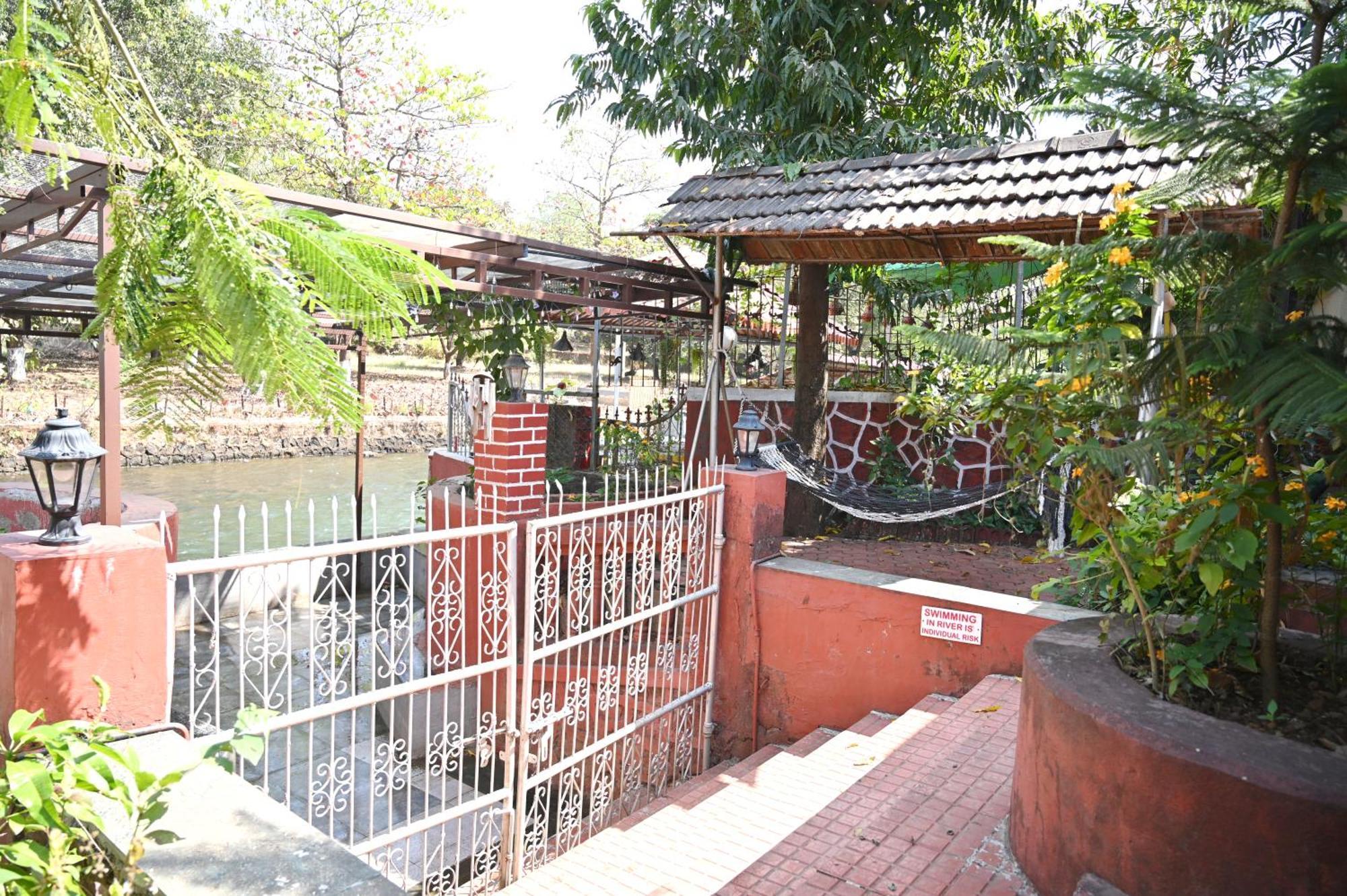 The Rippling Edge - River Front Property Karjat Eksteriør billede