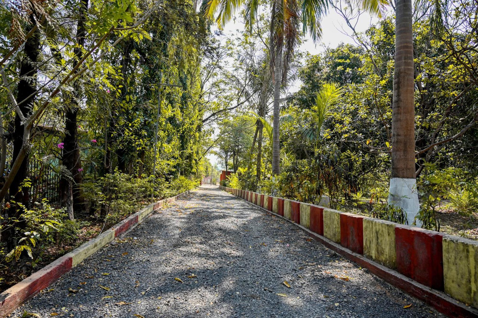 The Rippling Edge - River Front Property Karjat Eksteriør billede
